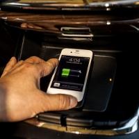 لاول مرة : شاهد wireless charger للهواتف في سيارات تويوتا