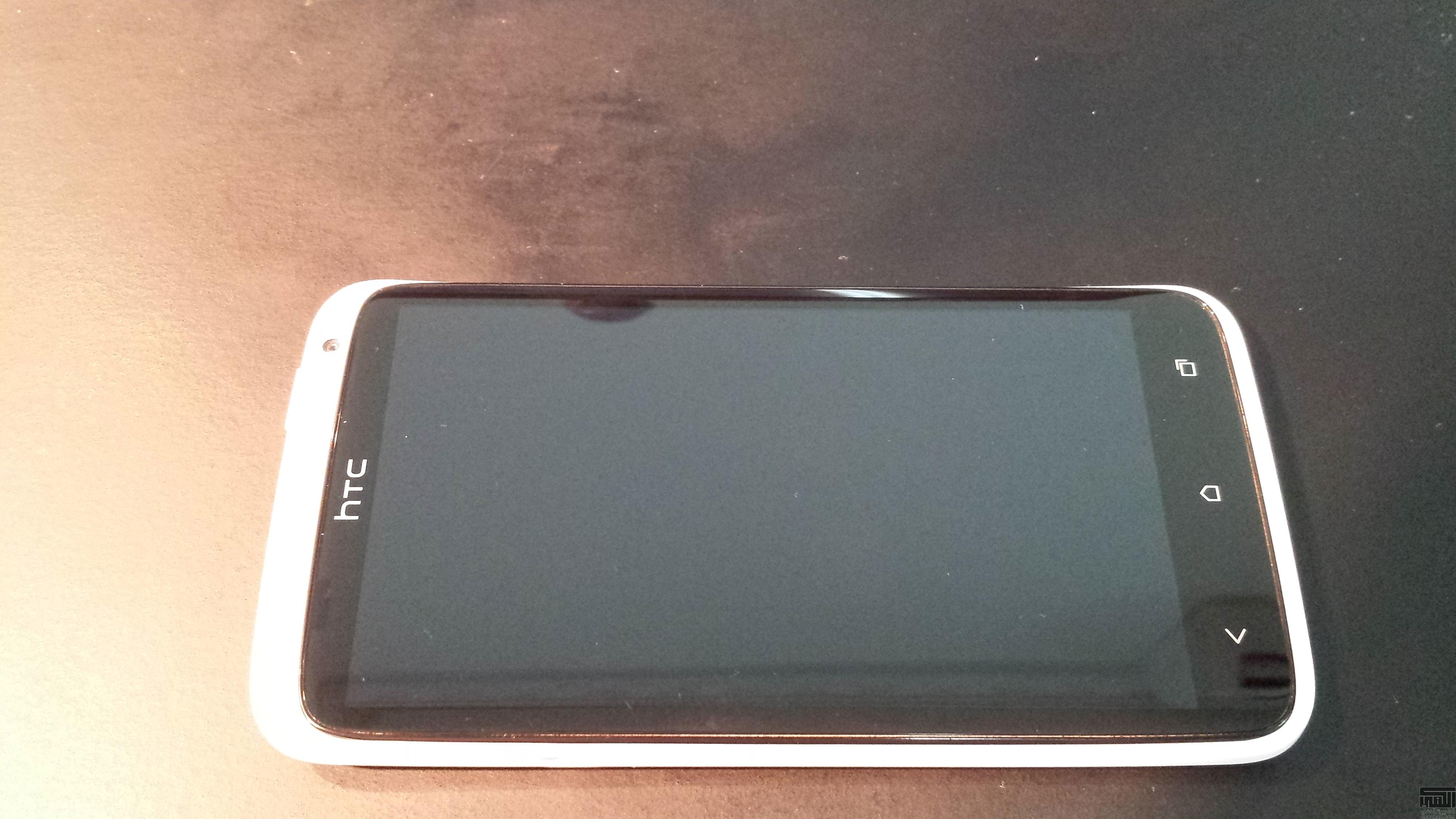للبيع HTC One X أبيض - الرياض