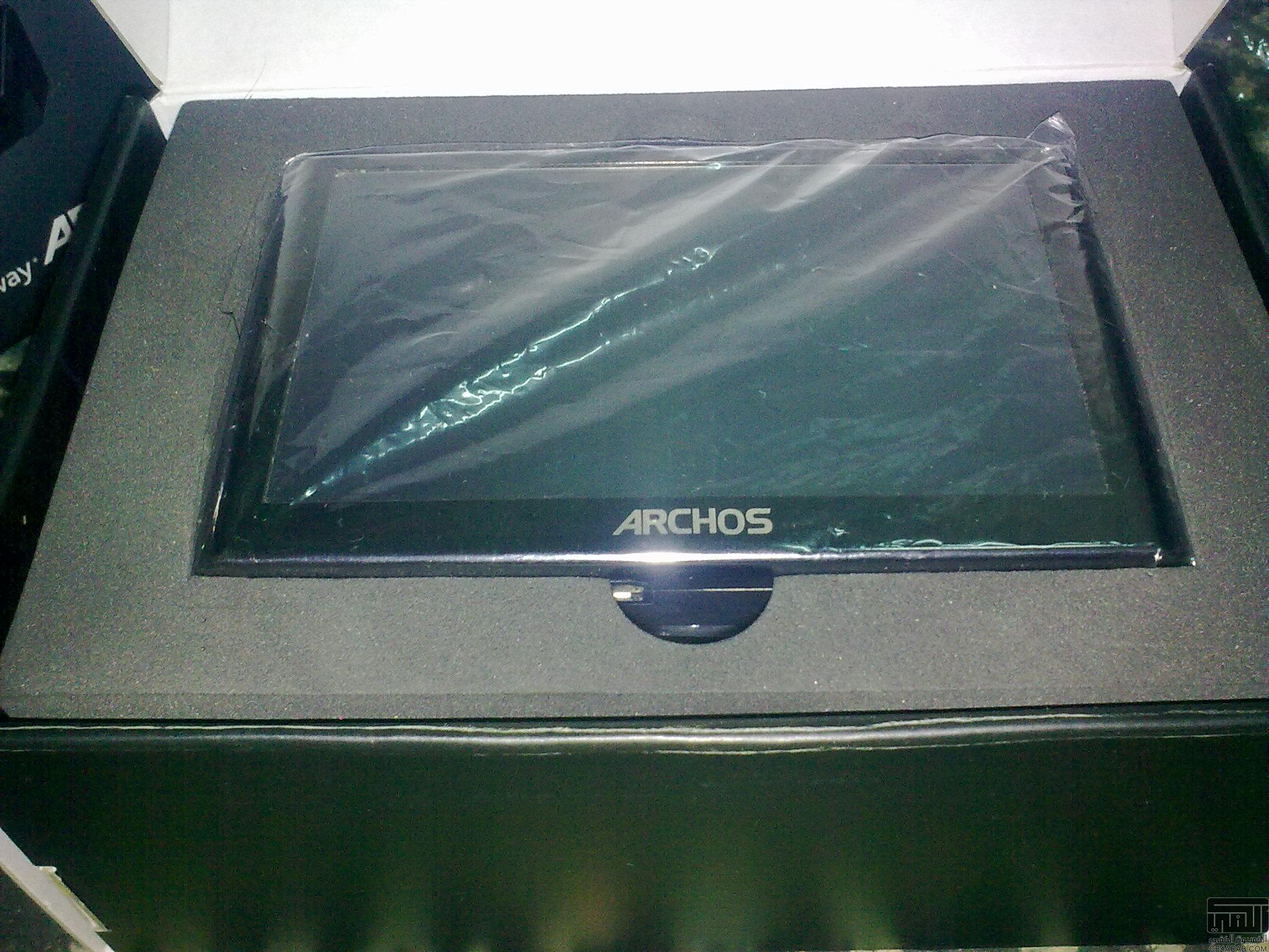 ابداع الصناعه الفرنسيه جهاز الميديا ARCHOS 5 للبيع مع قاعدته المميزه ( مستعمل )