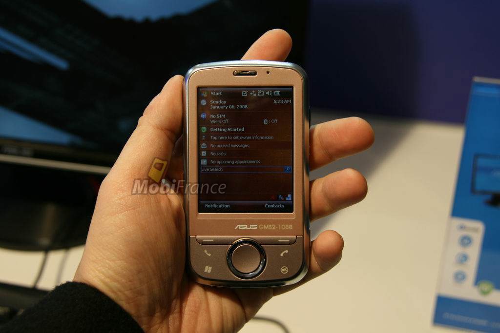 P320 الجديد من Asus شبيه Touch(نظام ملاحه+WM6.1+وزنه 90جرام فقط)