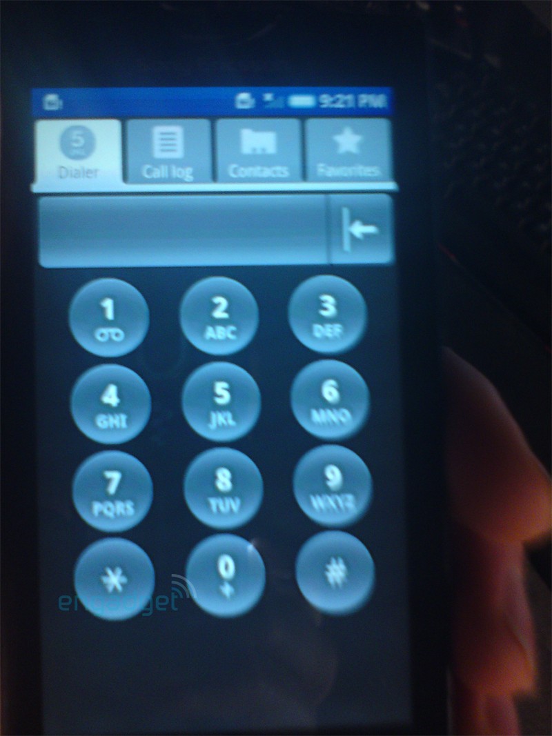 هل هذا هاتف سوني أريكسون X3 بنظام أندرويد ؟